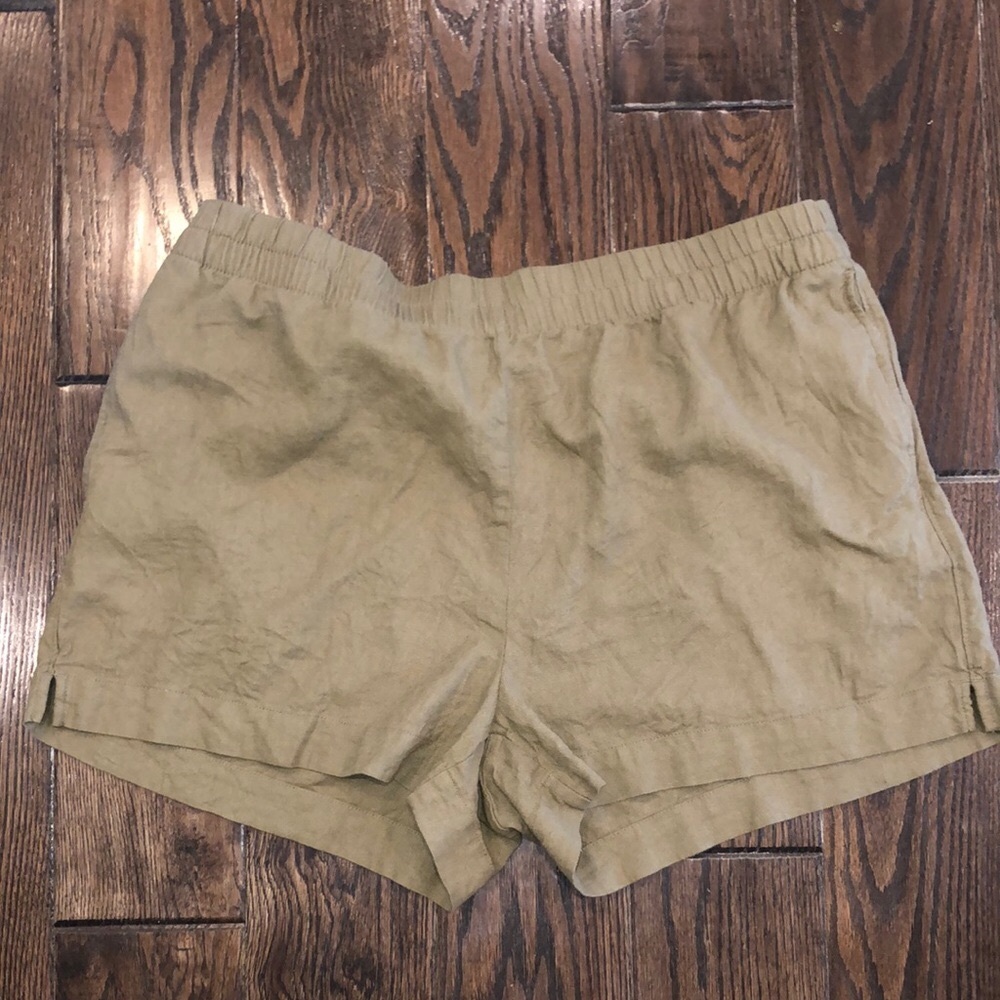 Old navy olive green shorts size XLarge linen blend